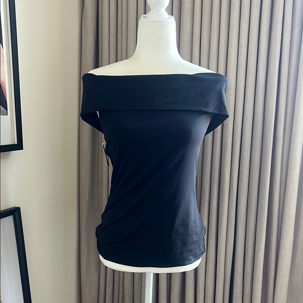 Aritzia Contour Elegant Black Off-Shoulder Women's Top